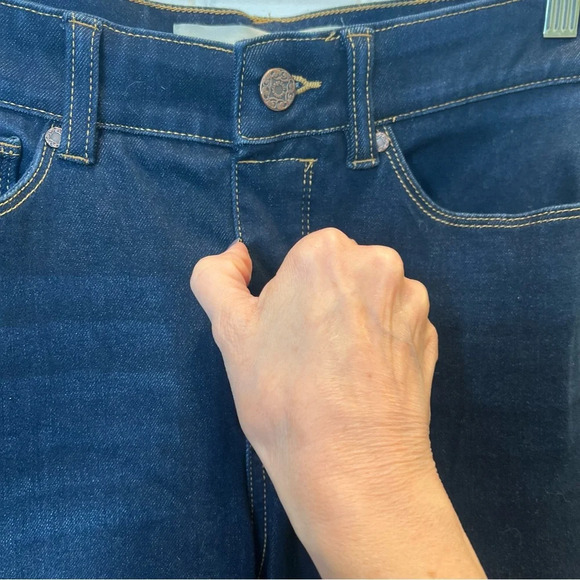 Soft Surroundings Ultimate Denim Relaxed Jean. Nightfall Wash. Size Small. - Picture 6 of 15